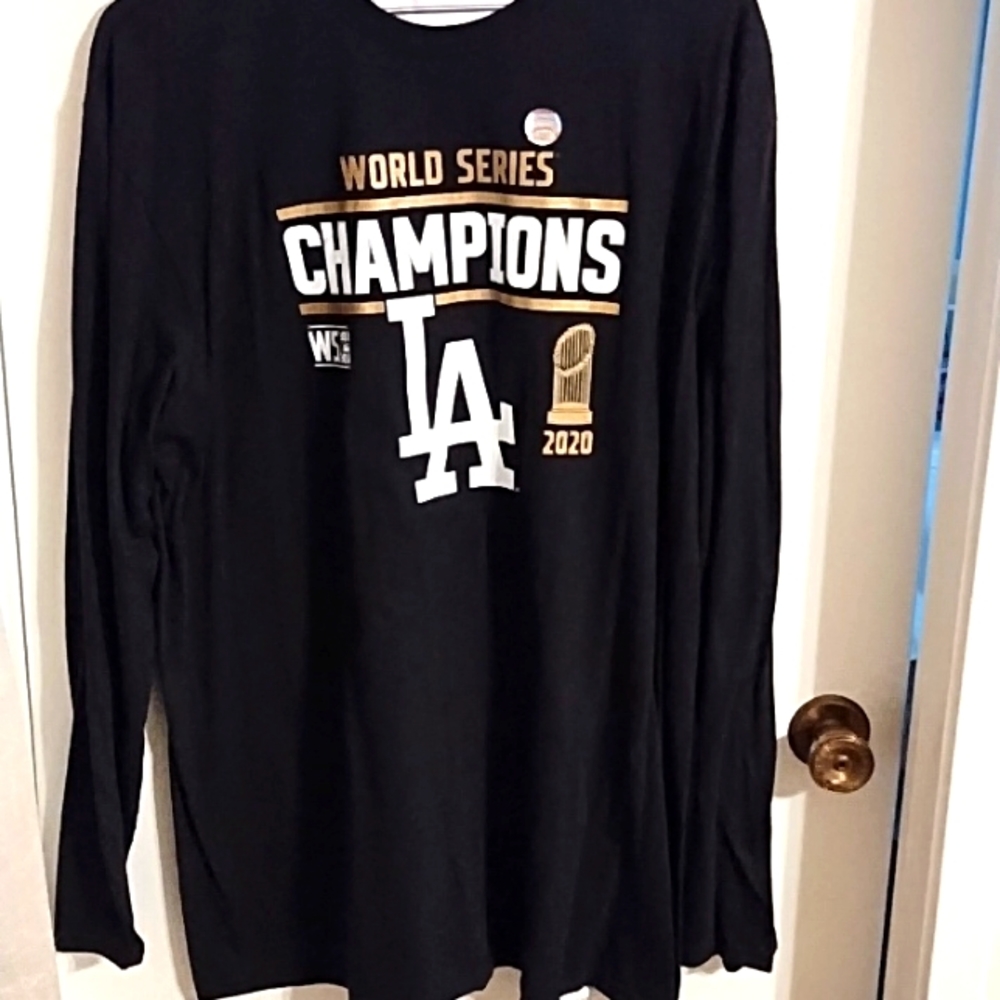 NWT Fanatics 2xl long sleeve Dodger t shirt